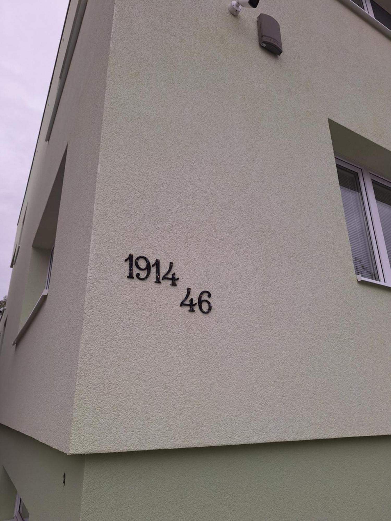 Apartmanovy Dom Stummerova Topoľčany Esterno foto